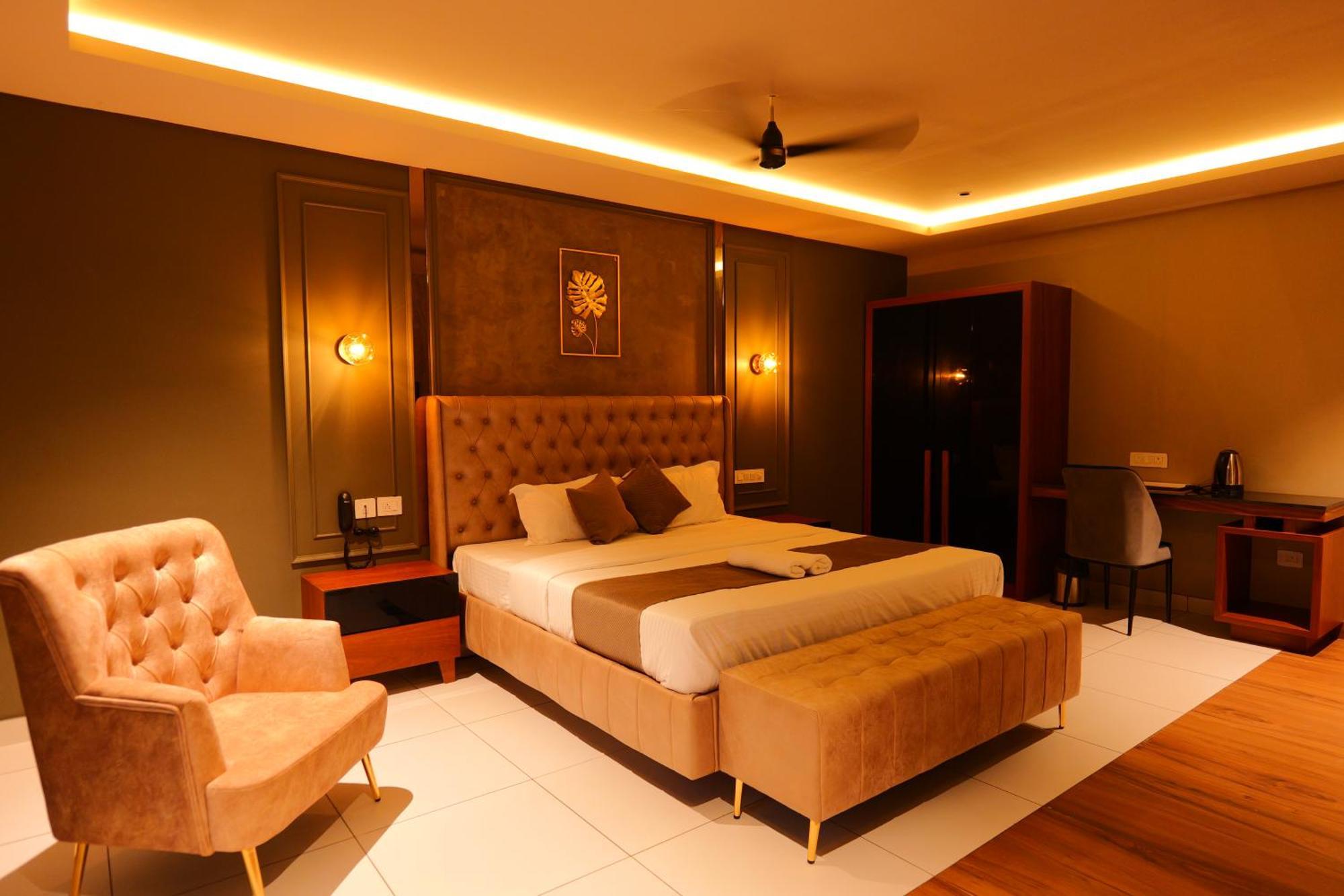 Hotel Classico International Kannangad Екстер'єр фото