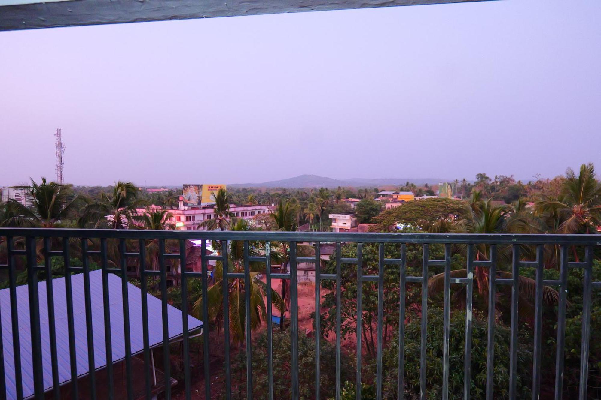Hotel Classico International Kannangad Екстер'єр фото