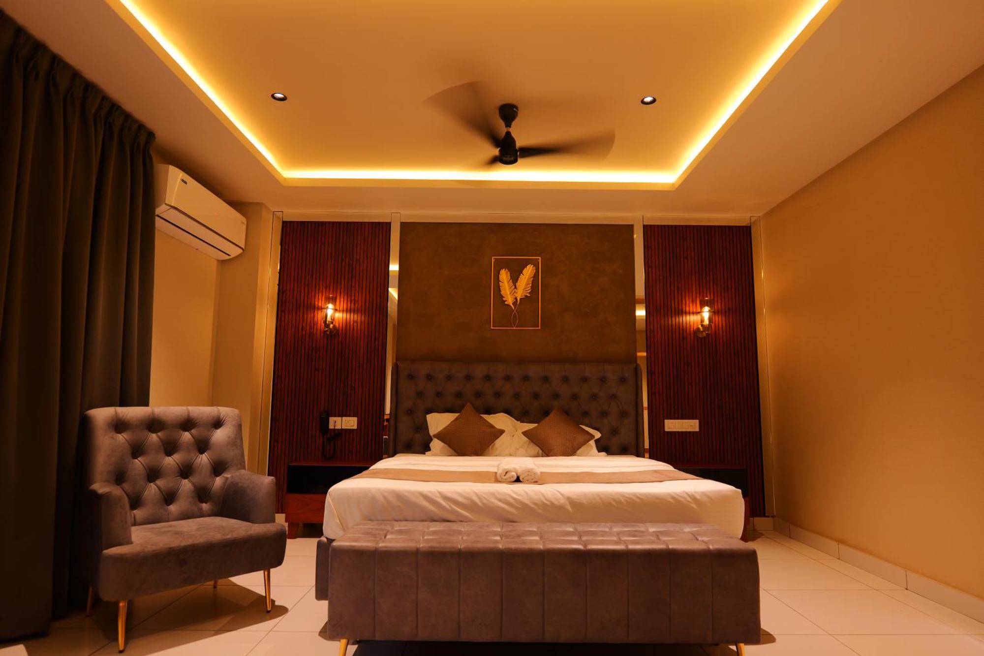 Hotel Classico International Kannangad Екстер'єр фото