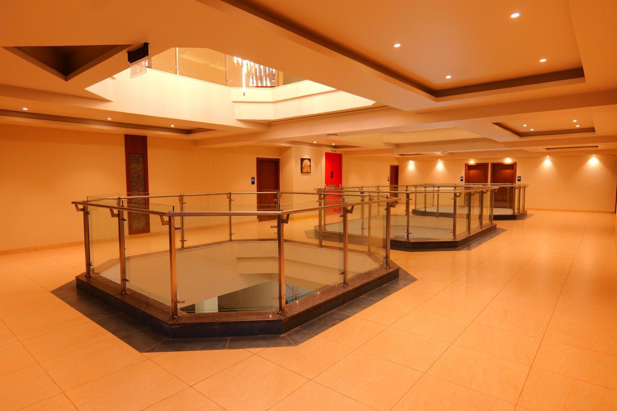 Hotel Classico International Kannangad Екстер'єр фото