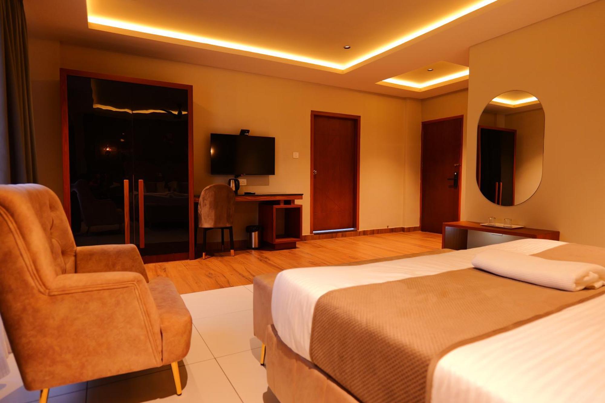 Hotel Classico International Kannangad Екстер'єр фото